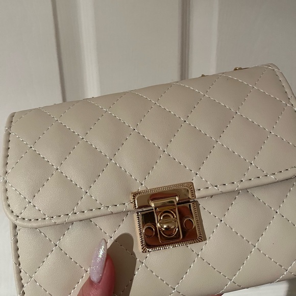 quilted chain shoulder bag - Picture 5 of 6